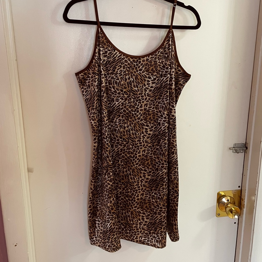 Leopard Velvet Slip